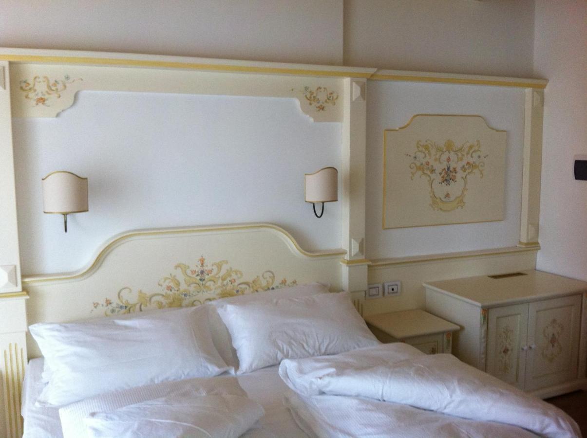 Aparthotel Relais Fior Di Bosco Folgaria Zimmer foto